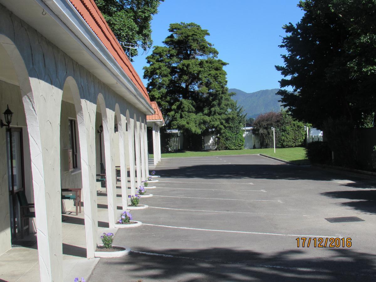 Matador Motel Carterton Екстериор снимка