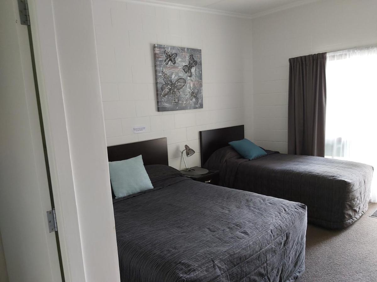 Matador Motel Carterton Екстериор снимка